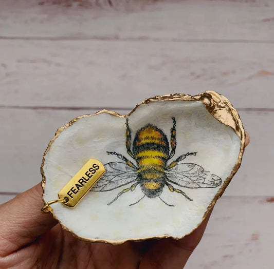 "Bee" Word Shell